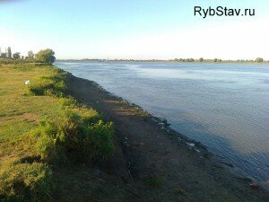 утренняя река в Астраханской области